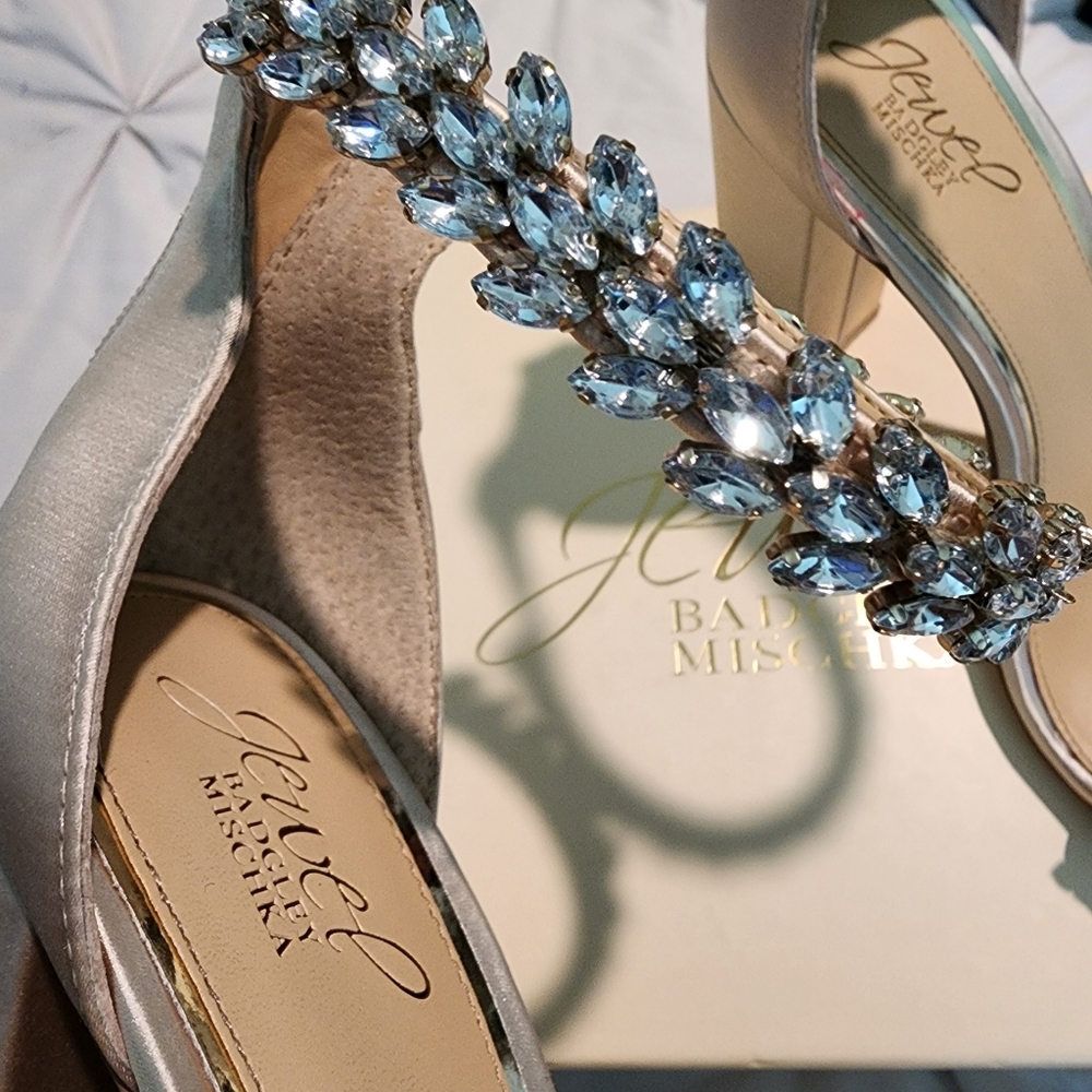 Shoes - Picture 3 of 6